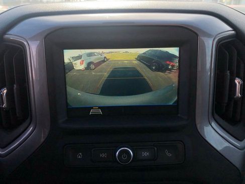 Used 2019 Chevrolet Silverado 1500 Custom w/ Custom Convenience Package image 17