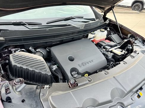 Used 2023 Chevrolet Traverse Premier FWD image 26