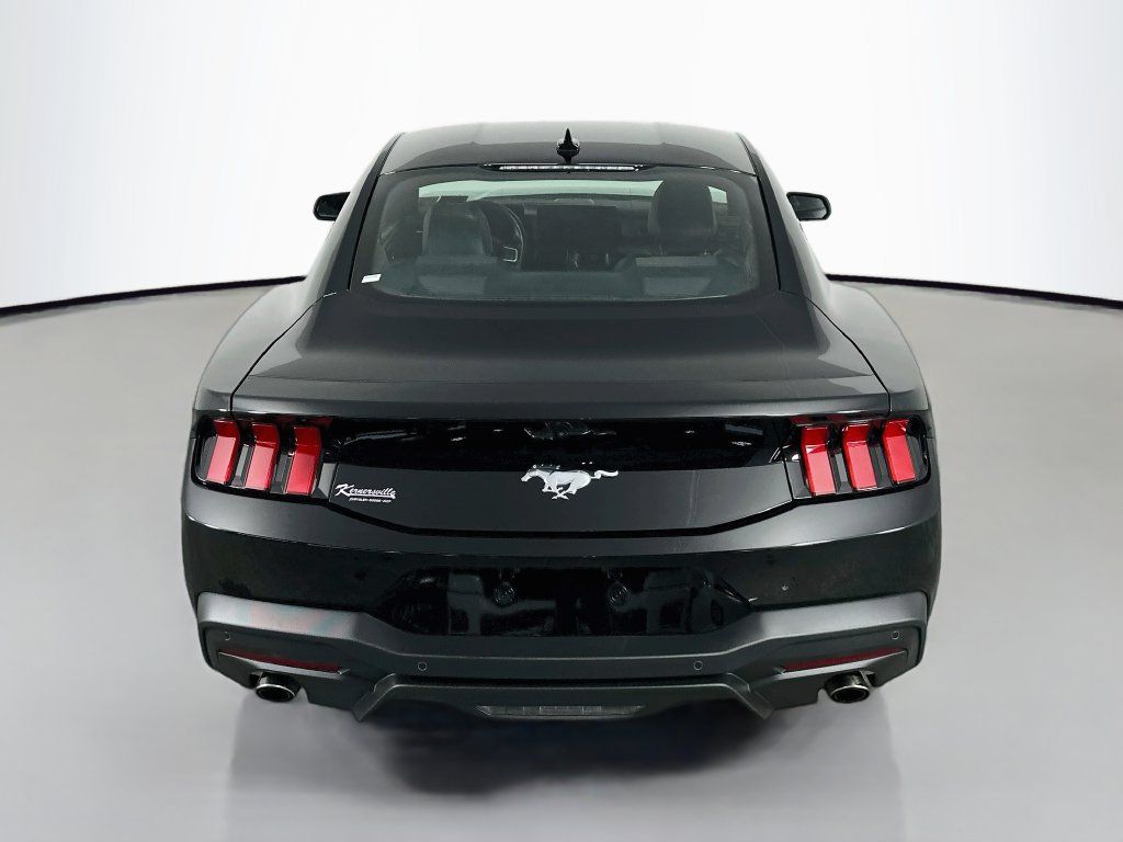 Used 2026 Ford Mustang Coupe RWD image 6