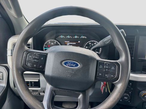 Used 2024 Ford F250 4x4 Crew Cab Super Duty image 15