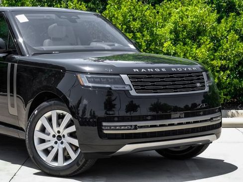 New 2026 Land Rover Range Rover Long Wheelbase SE AWD/4WD image 8