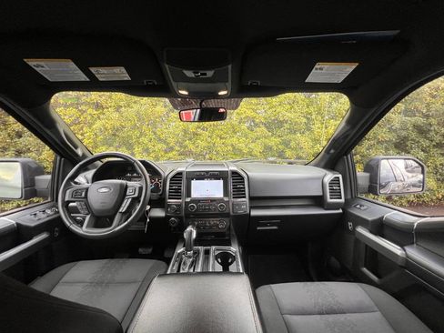 Used 2018 Ford F150 XLT w/ Equipment Group 302A Luxury image 30