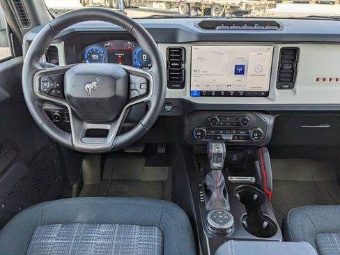 Used 2025 Ford Bronco Heritage Edition image 15