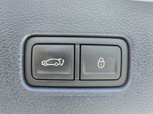 Used 2024 Genesis GV80 3.5T Advanced AWD/4WD image 16