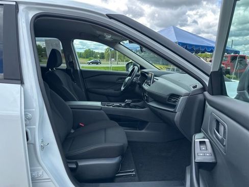 Certified 2025 Nissan Rogue S AWD/4WD image 18