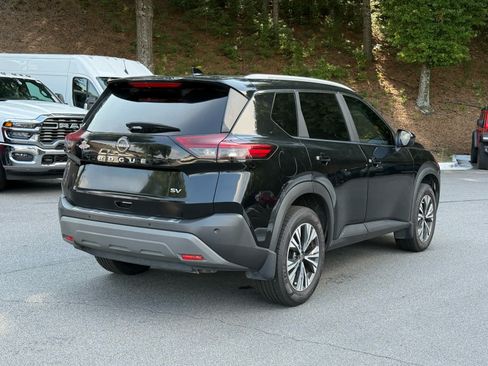 Used 2023 Nissan Rogue SV w/ SV Premium B Package FWD image 5