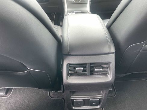 Used 2019 Ford Edge SEL w/ Equipment Group 201A image 22