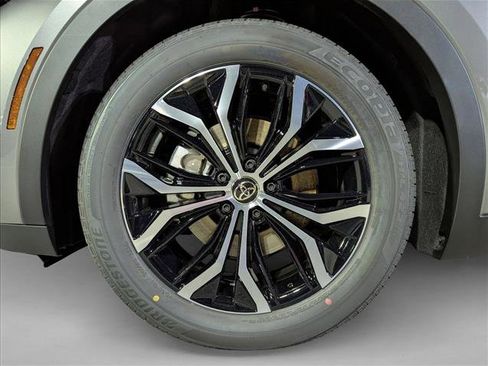 New 2026 Toyota Crown XLE image 10