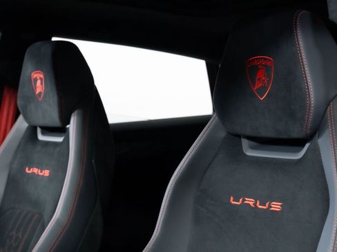 Used 2024 Lamborghini Urus Performante image 42