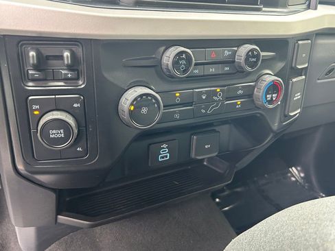 Used 2025 Ford F250 XLT image 37