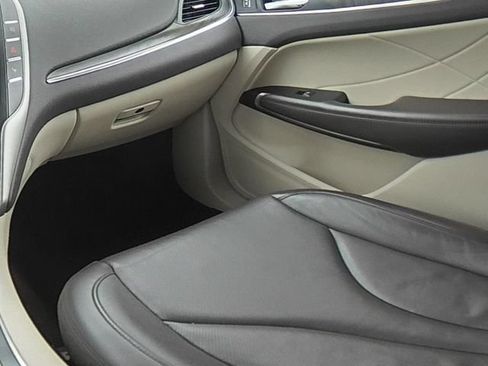 Used 2019 Lincoln MKC Reserve w/ MKC Technology Package AWD/4WD image 27