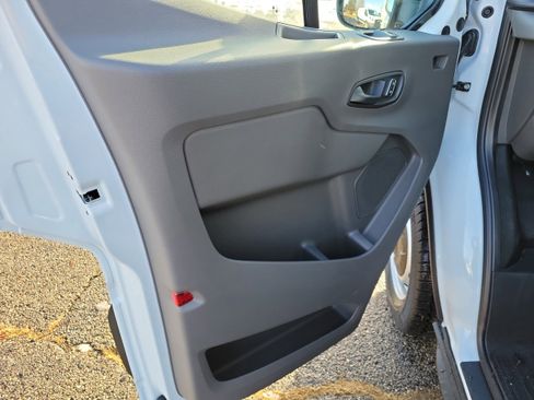 New 2026 Ford Transit 250 148 Medium Roof RWD image 15