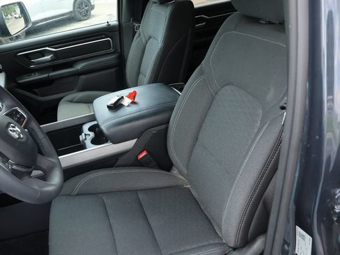 Used 2025 RAM 1500 Big Horn AWD/4WD image 22