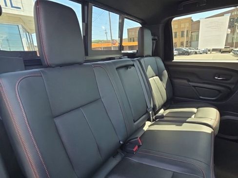 Used 2023 Nissan Titan PRO-4X w/ Pro-4x Convenience Package AWD/4WD image 20