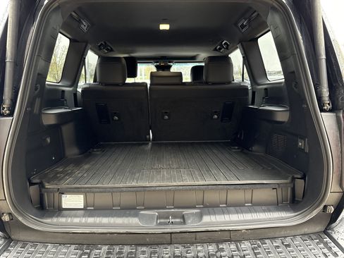 Used 2025 Toyota Land Cruiser w/ Premium Package image 32