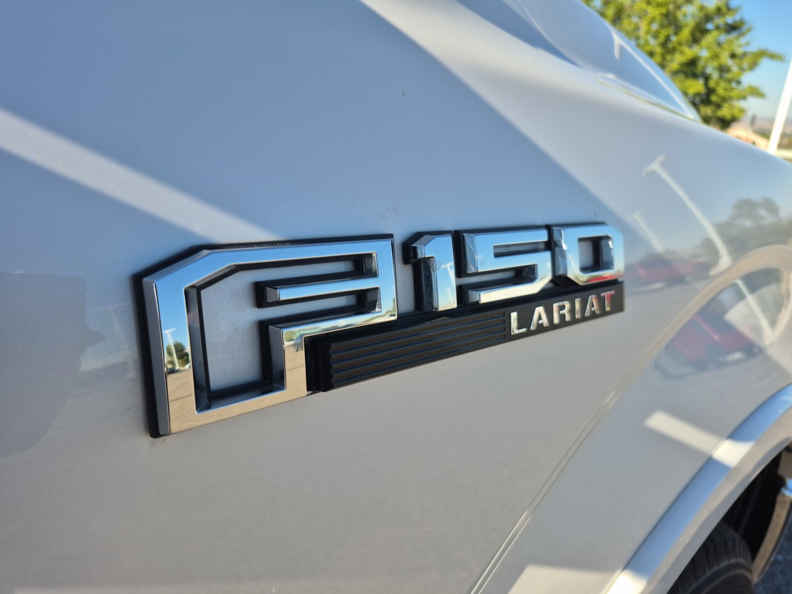 Used 2019 Ford F150 Lariat w/ Equipment Group 501A Mid AWD/4WD image 23