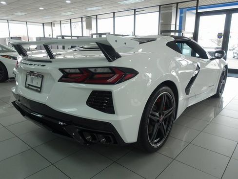 Used 2024 Chevrolet Corvette Stingray Preferred Cpe w/ Z51 Performance Package image 7