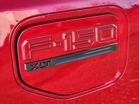 Used 2023 Ford F150 Lightning XLT image 19