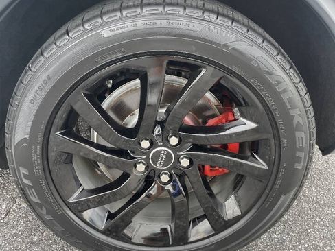 Used 2018 Land Rover Discovery HSE AWD/4WD image 11