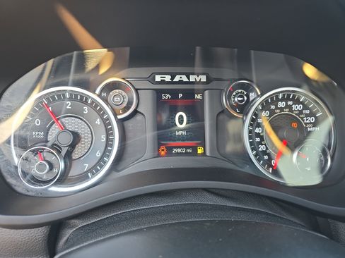 Used 2022 RAM 2500 Tradesman w/ Chrome Appearance Group image 17