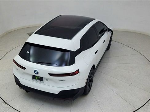 Used 2022 BMW iX xDrive50 w/ Premium Package image 80