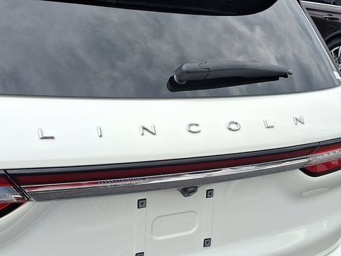 Certified 2025 Lincoln Corsair Reserve w/ Jet Appearance Package AWD/4WD image 30