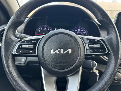Used 2024 Kia Forte LX FWD image 18
