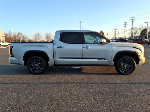 Used 2023 Toyota Tundra Platinum image 3