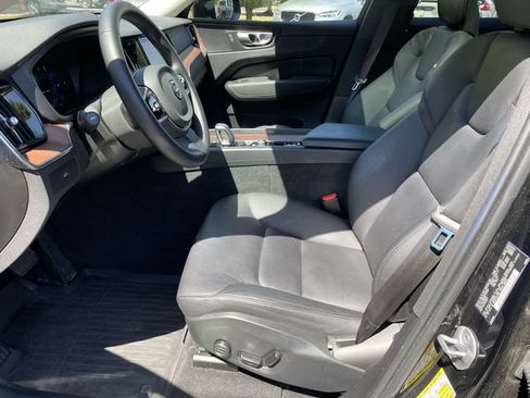 Used 2023 Volvo XC60 B5 Plus w/ Climate Package AWD/4WD image 14