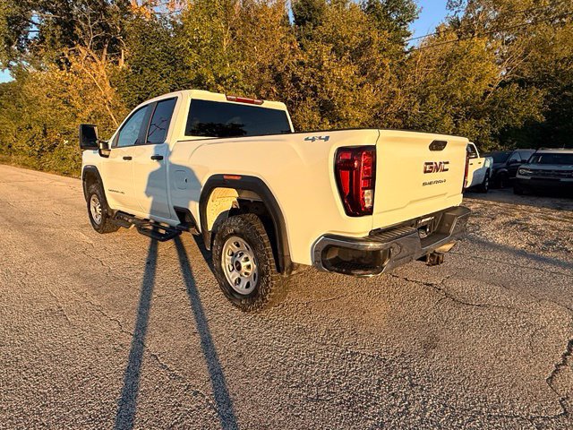 Used 2024 GMC Sierra 2500 Pro w/ Convenience Package AWD/4WD image 12