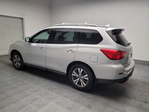 Used 2019 Nissan Pathfinder S FWD image 3