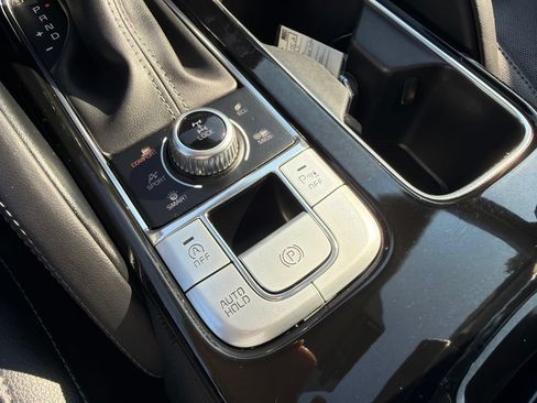 Used 2022 Kia Telluride EX w/ EX Premium Package AWD/4WD image 33