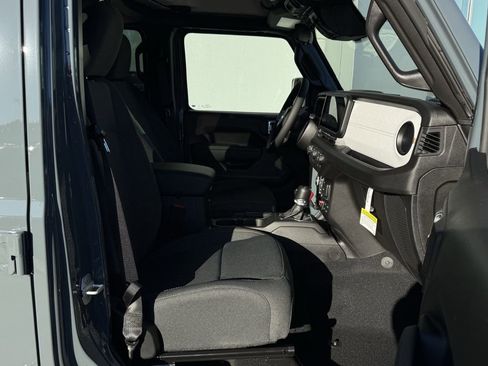 New 2026 Jeep Wrangler Willys AWD/4WD image 37