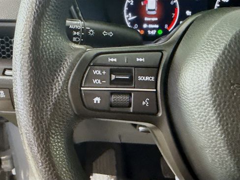 Used 2023 Honda CR-V LX image 14