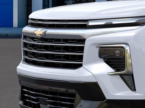 New 2026 Chevrolet Traverse High Country w/ LPO, Floor Liner Package FWD image 37