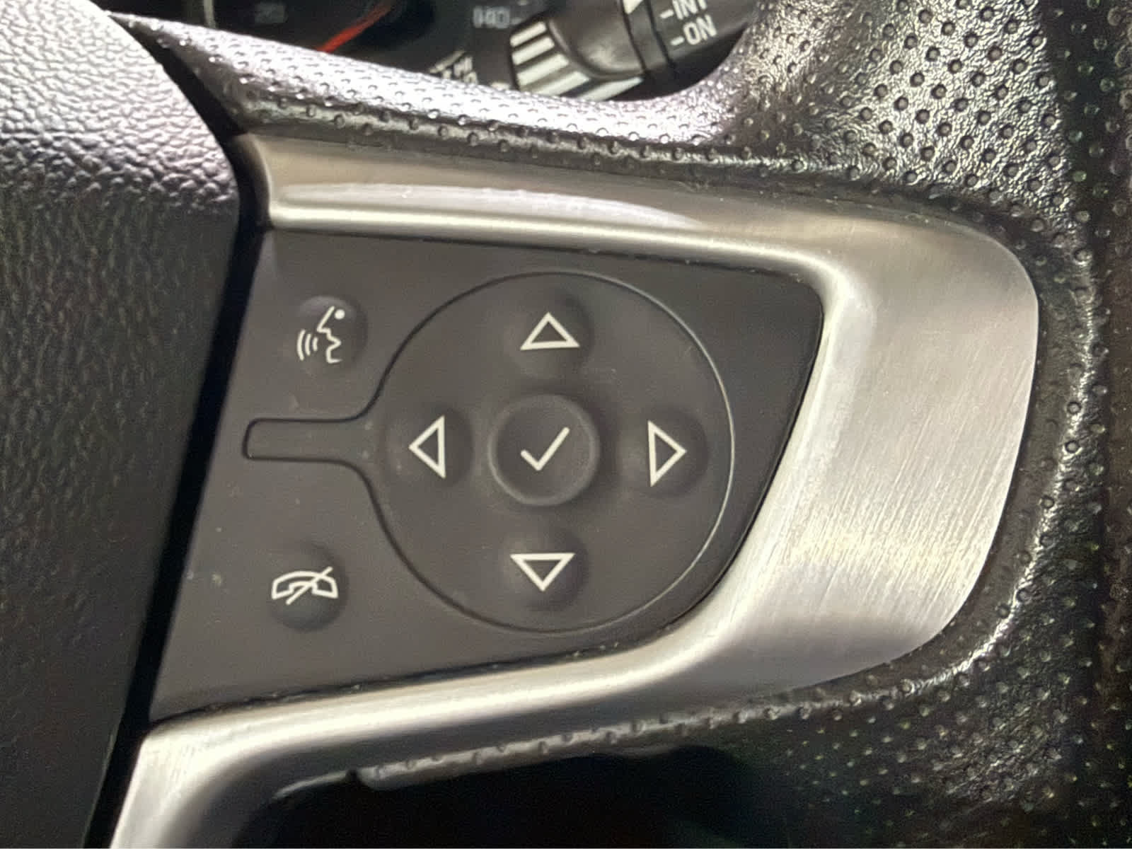 Used 2022 GMC Terrain SLE w/ Driver Convenience Package AWD/4WD image 18