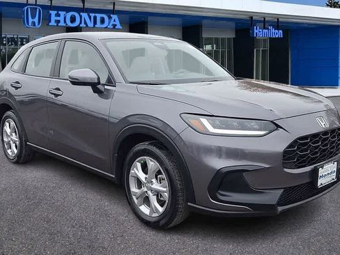 Certified 2023 Honda HR-V LX image 2