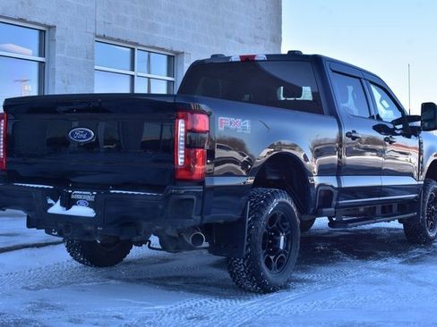 Used 2024 Ford F350 XLT w/ XLT Premium Package image 11