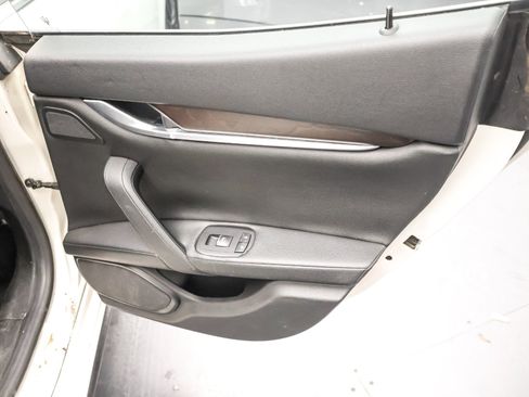 Used 2014 Maserati Ghibli S Q4 AWD/4WD image 21