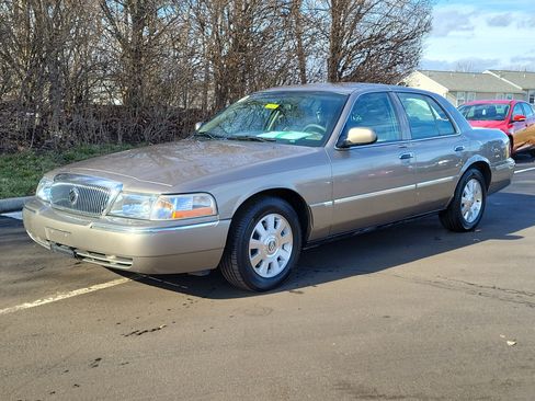 Used 2004 Mercury Grand Marquis LS image 2