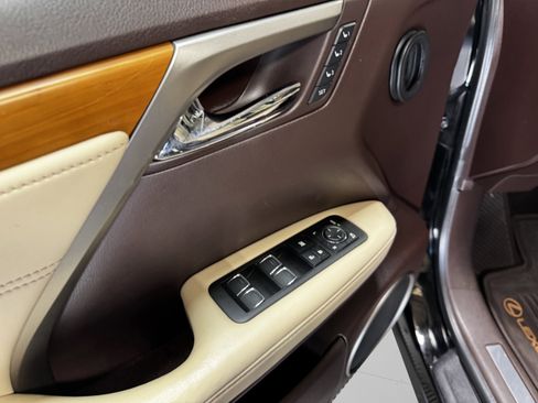 Used 2018 Lexus RX 350 FWD w/ Premium Package image 32