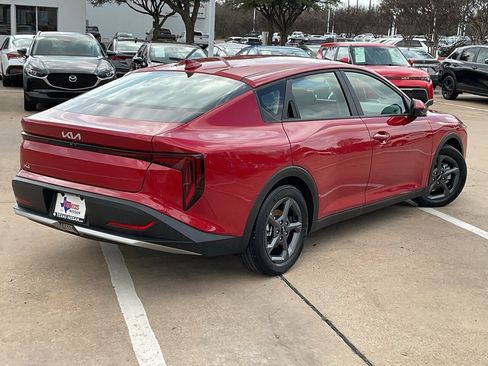 Used 2025 Kia K4 LXS image 5