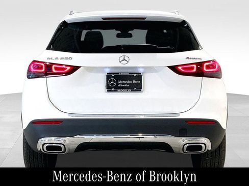 Certified 2023 Mercedes-Benz GLA 250 4MATIC image 4