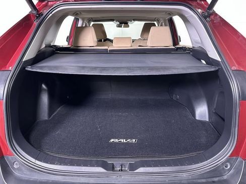Used 2022 Toyota RAV4 XLE w/ Convenience Package AWD/4WD image 27
