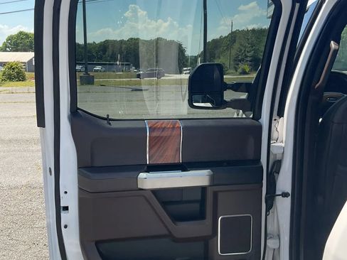 Used 2015 Ford F150 King Ranch w/ FX4 Off-Road Package AWD/4WD image 47