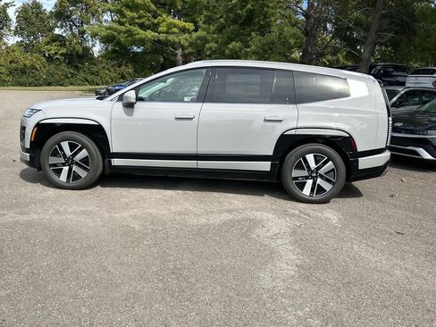 New 2026 Hyundai Ioniq 9 SEL image 4