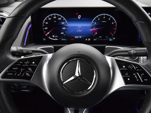 Certified 2024 Mercedes-Benz GLB 250 image 22
