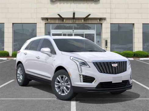 New 2026 Cadillac XT5 Luxury image 8