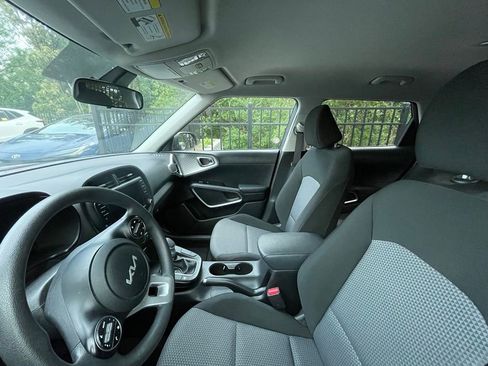 Certified 2023 Kia Soul LX w/ Option Group 015 FWD image 6