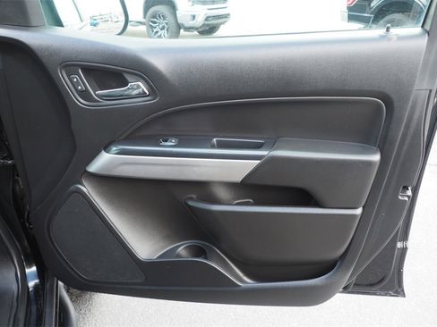 Used 2020 Chevrolet Colorado ZR2 w/ Colorado ZR2 Bison Edition image 26